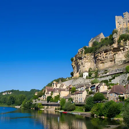 1 Biron (Dordogne)